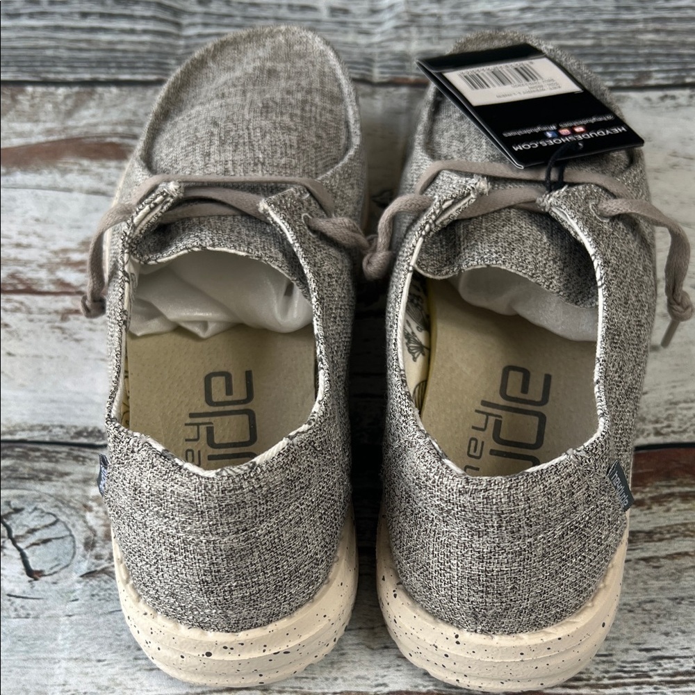Hey Dude Wendy L Line Loafers Women’s Slip-On Shoes Color Iron Sz 7 - Picture 3 of 13